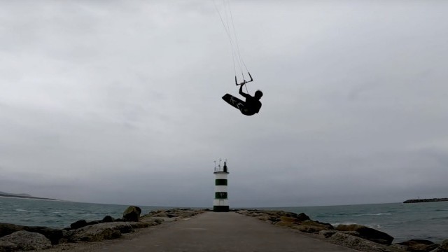Nick Jacobsen - Pier jump in Portugal