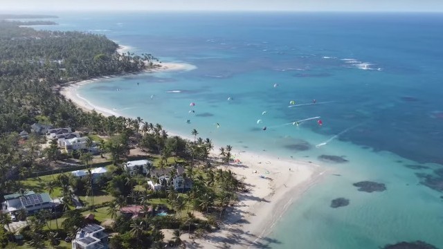 GUESS WHERE THISKITESURFSPOT IS AND WIN A T-SHIRT !