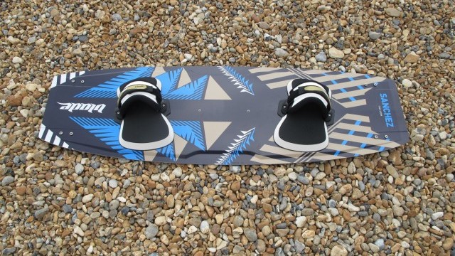 Kitesurfing Reviews - Blade Kiteboarding Sanchez 134 x 42cm 2012