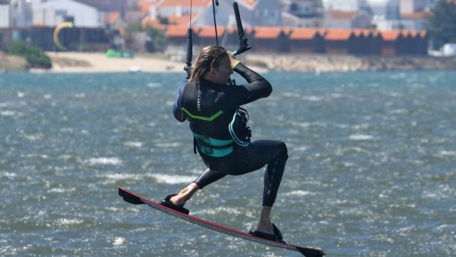 Kitesurfing Technique - Toeside Double Front Roll to Toeside