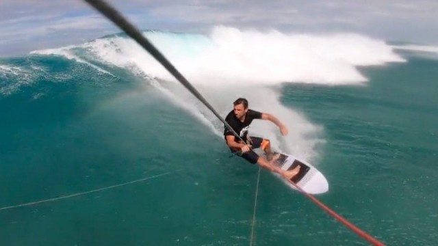 Kitesurfing hurricane Jerry in Encuentro Beach DR 2019.