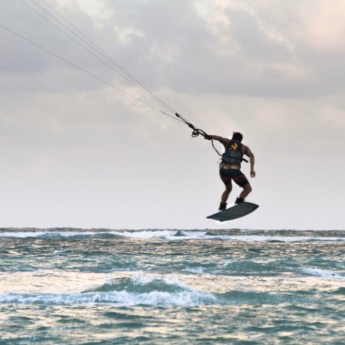 Maui Kitesurfing Holiday and Travel Guide