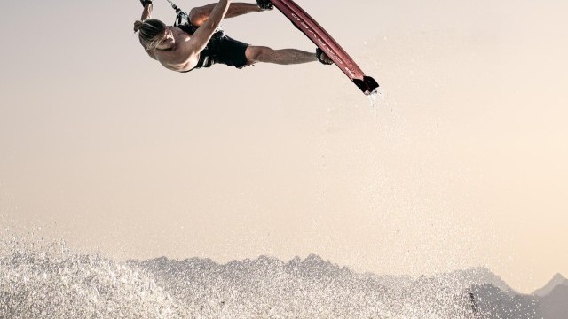 Kitesurfing Reviews - Carved Imperator Pro 2024