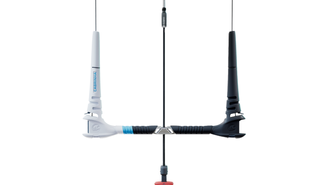 Kitesurfing Reviews - Cabrinha C.O.S. 2025