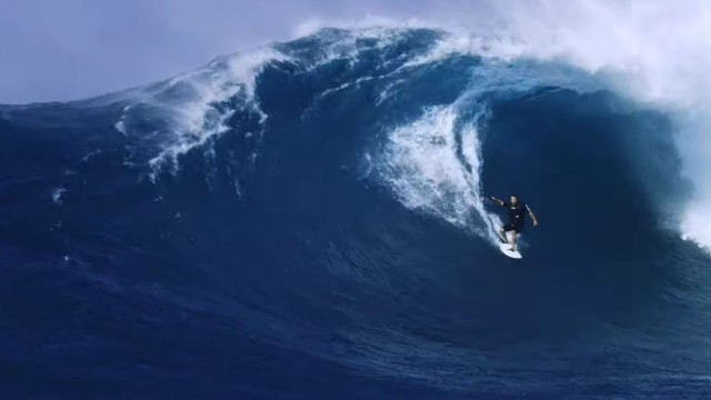 Kitesurfing Pe'ahi - JAWS - Jesse Richman