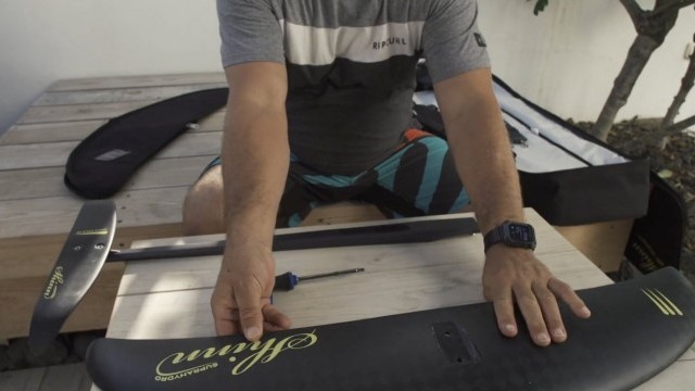 SURF HYDROFOIL ASSEMBLY