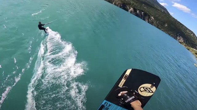 Summer kitesurf days at the lake