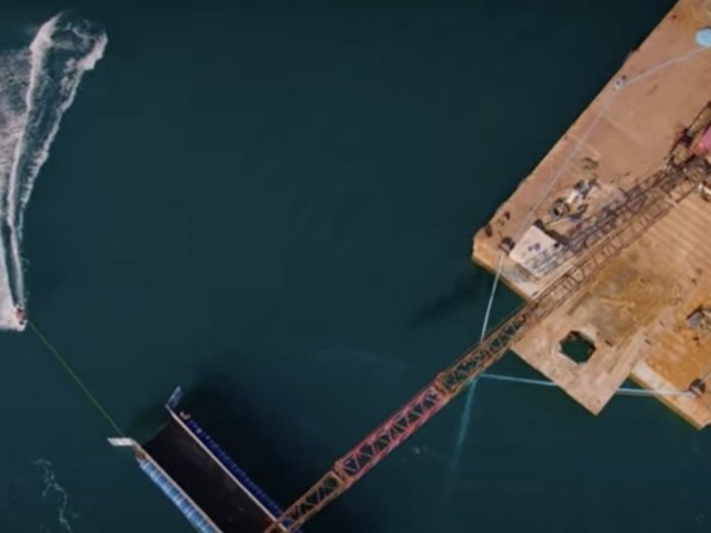World’s First Crane Wakeboarding Park | How Was It Made?