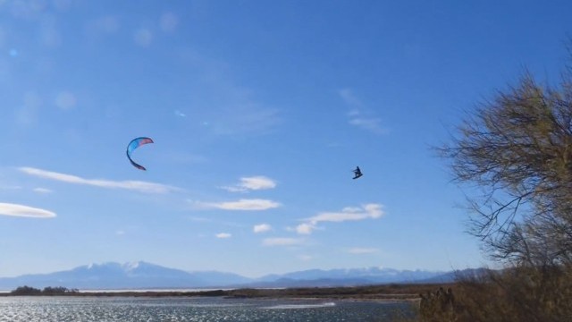 Break the boundaries of big air / Leucate 50+ knots