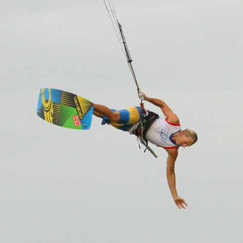 One Handed Tabletop Kitesurfing Technique