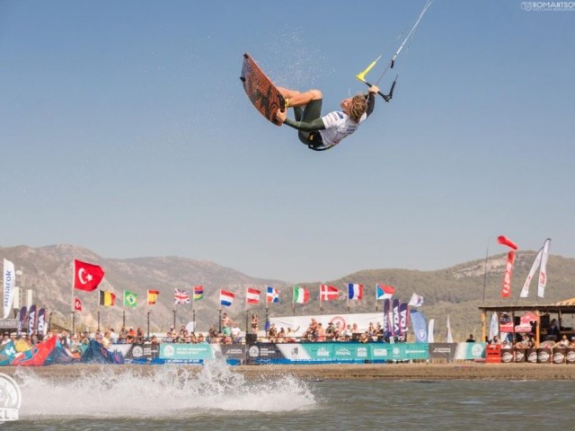 2018 WKL Amarok Kiteboarding World Cup - Day One