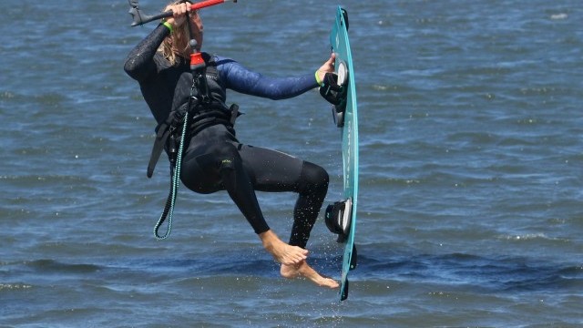 Kitesurfing Technique - Board Off Dismount
