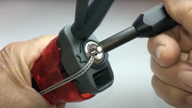 i3 Quick Release - Inspecting the main trim line for wear