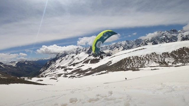Ad vitam aeternam - Snowkite 3 Evêchés 14 May 2020