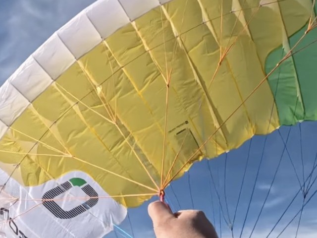 Rou Recieves Ozone's Pocket Rocket