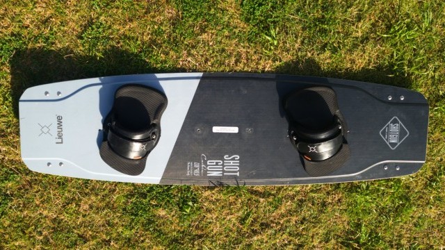 Kitesurfing Reviews - Lieuwe Boards Shotgun Carbonara 136 x 40.5cm 2021