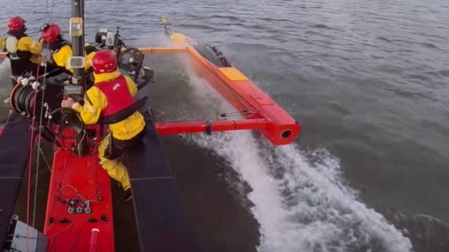 K2 Kiteboat Foiling Jibes