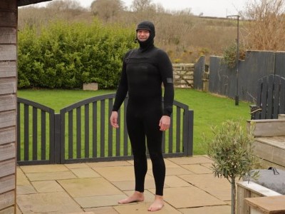 ION Products Seek Select Hood Front Zip 5.5/4.5 2026 Kitesurfing Review