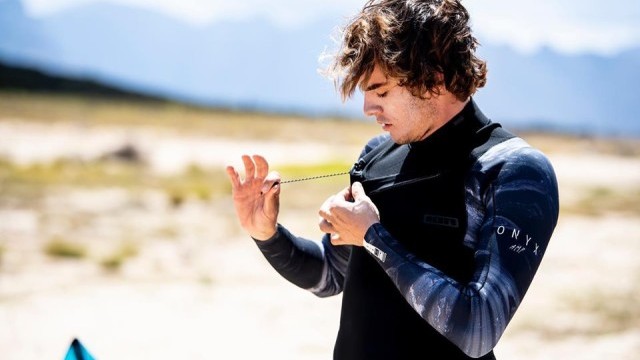 ION - Winter Accessories