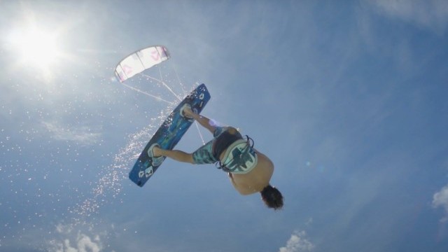 HOOKED - Frontroll Inverted - Duotone Academy