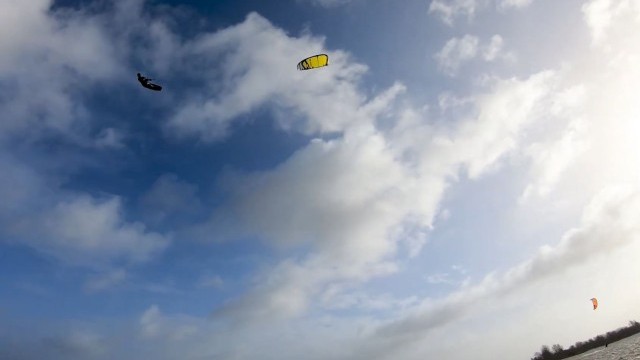 Smashing record sesh WOO versus Surfr.