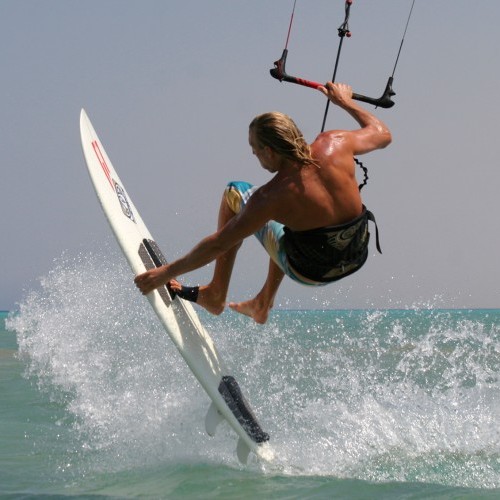 Strapless Air Gybe Kitesurfing Technique