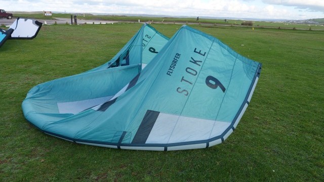 Kitesurfing Reviews - Flysurfer Stoke 9m 2022