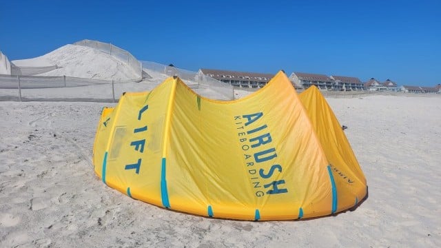 Kitesurfing Reviews - Airush Lift V3 9m 2023