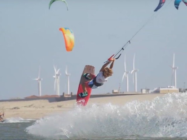 Few tips on HOW TO DO A BACK MOBE (Advance Kiteboarding tutorial)