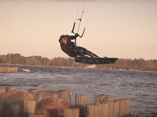 THE MORNING RIDE - Starting the day with a kiteboarding session