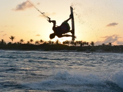 June Kitesurfing