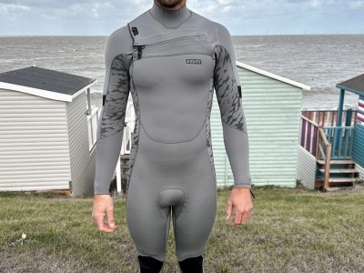 ION Products Seek Core 4/3 Front Zip Wetsuit Men 2026 Kitesurfing Review