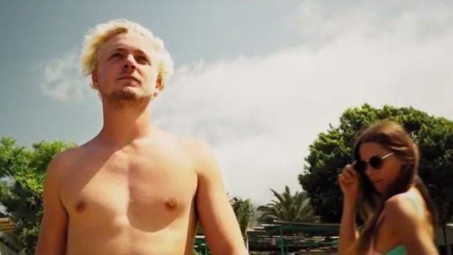 STRETCH AS NEVER - WARM AS EVER