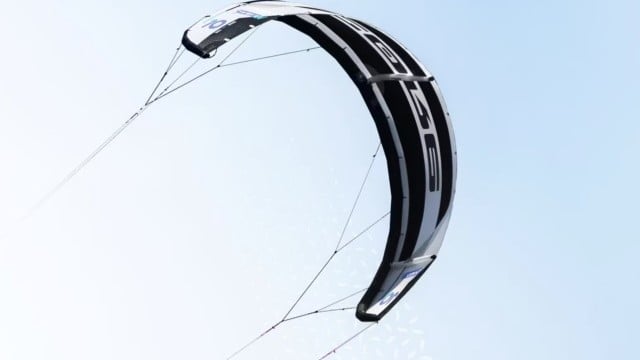 CORE Kiteboarding XR7 8m 2021 | Kitesurfing Reviews » Kites