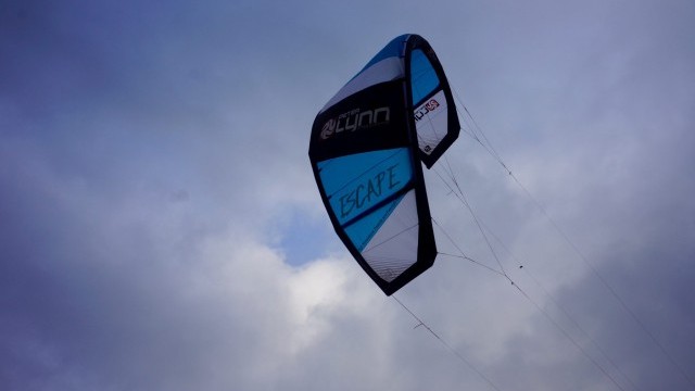 Kitesurfing Reviews - Peter Lynn Escape V5 9m 2017