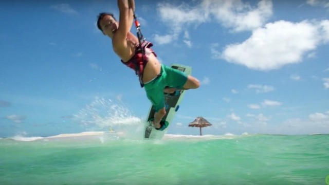 How to kitesurf: Dark Slide - Hooked - North Kiteboarding Academy