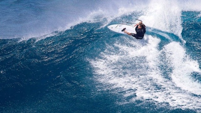 Jesse Richman Ripping At Jaws