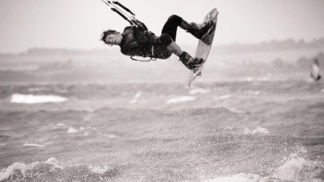 Kitesurfing Travel Guides - Whitstable