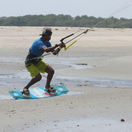 Beach Start Pass Kitesurfing Technique