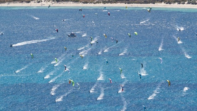 Kite Racing Champion Confirmed To Race In Red Bull Lighthouse to Leighton