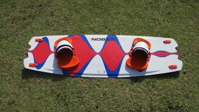 Kitesurfing Reviews - Nobile Kiteboarding 2HD 137 x 43cm 2015