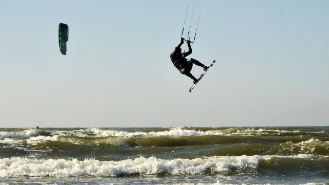 Kitesurfing Travel Guides - Palanga