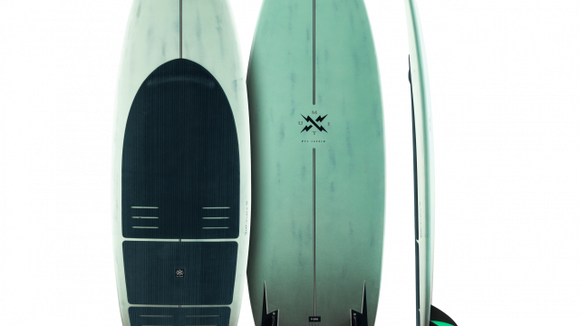 Kitesurfing Reviews - F-ONE Kiteboarding Mitu Pro Carbon 2024