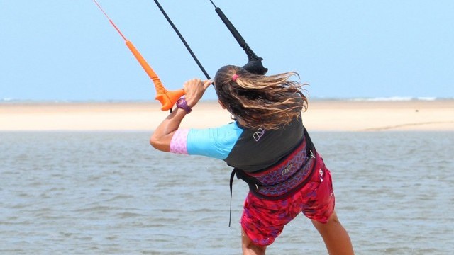 Kitesurfing Technique - Beach Start Front Roll