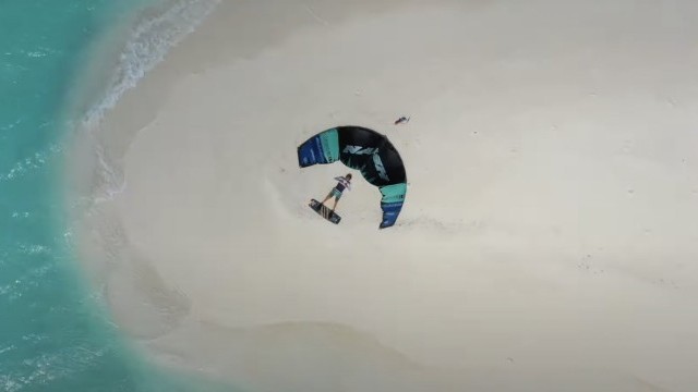 Kiting in the MALDIVES - Louka's Life #5