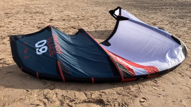 Kitesurfing Reviews - Cabrinha Switchblade 9m 2024