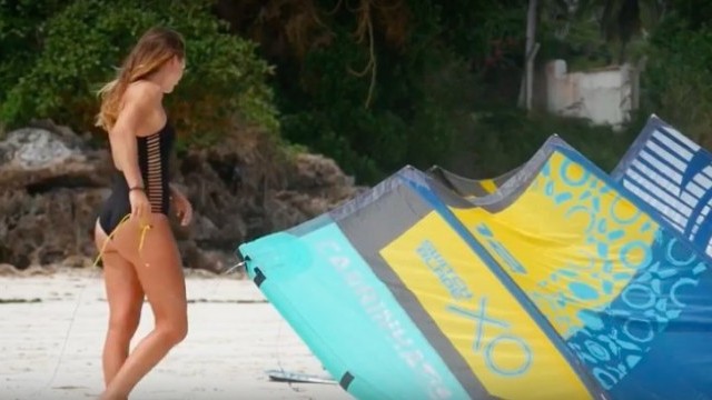 WHOdoyouXO with Annelous (Cabrinha Kitesurfing)