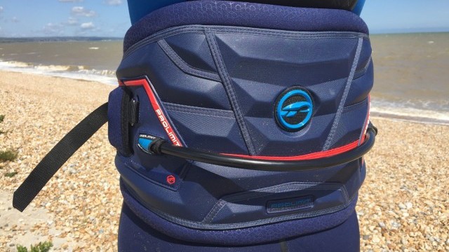 Kitesurfing Reviews - Prolimit Predator  2015