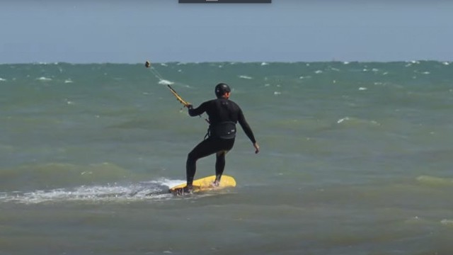 How to get Weight Forward? Beginner Kitefoiling Tips