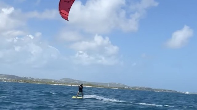 3 TIPS FOR KITESURFING IN LIGHT WIND #Shorts